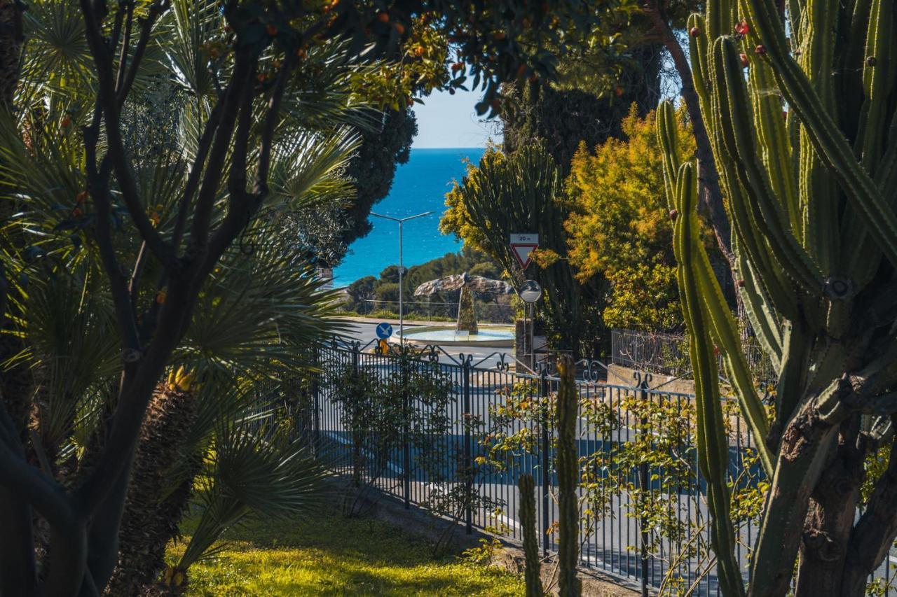 Apartment Lemon With Garden And Sea View By Wonderful Italy Bordighera